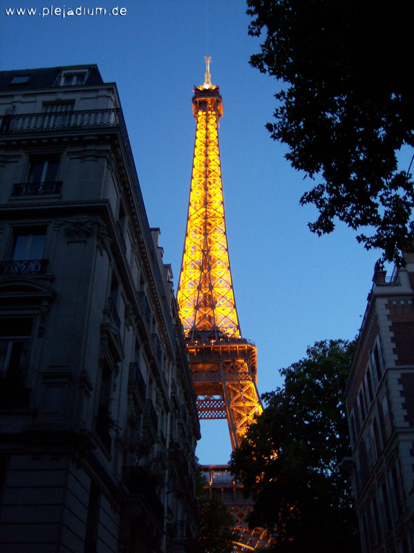 Beleuchteter Eiffelturm, Paris