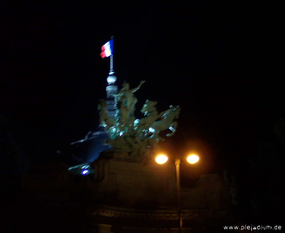 Grande Palais nachts