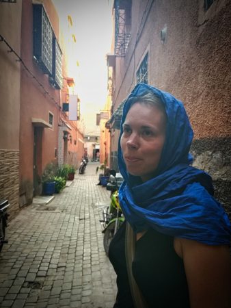 Debbie in der Medina von Marrakesch