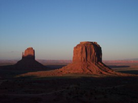 Monument Valley im Sonnenuntergang Monument Valley im Sonnenuntergang