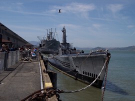 U-Boot USS Pampanito und dahinter S.S. Jeremiah O’Brien U-Boot USS Pampanito und dahinter S.S. Jeremiah O’Brien