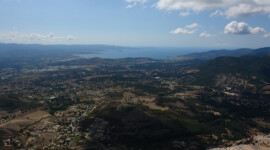 Ausblick vom Gipfel - unten an der Küste liegt Ajaccio Rocher des Gozzi: Ausblick vom Gipfel