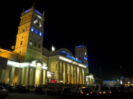 Der Charkiwer Hauptbahnhof bei der Abreise ... "alles ist erleuchtet" :D Hauptbahnhof Charkiw